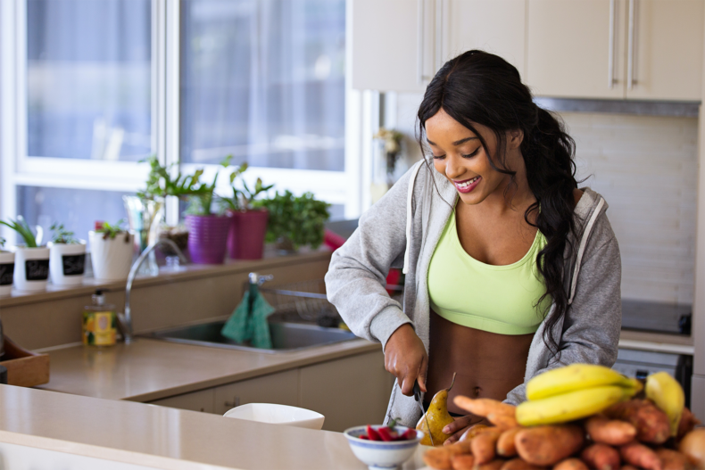 girl eating healthy